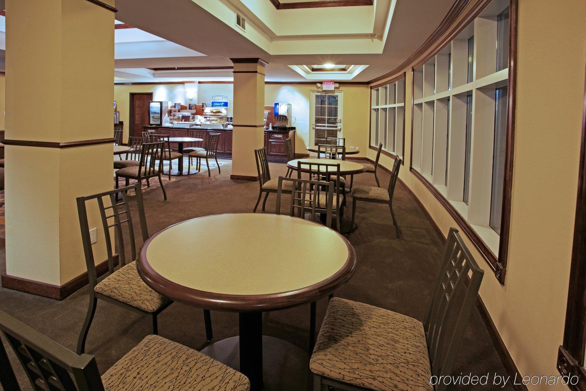 Holiday Inn Express Pearland By Ihg Restaurant foto